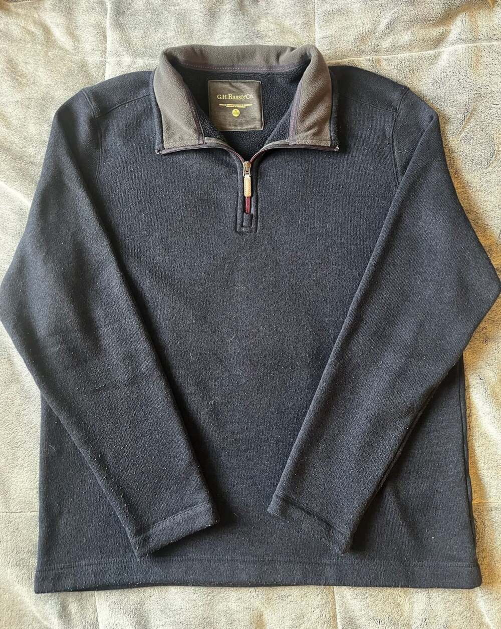 G.H. Bass & Co. Quarter Zip Pullover Size XL Black Fleece Sweater
